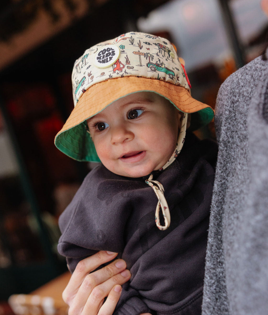 Bob Enfants Jungly avec cordon, éco-responsable, certifié Oeko-Tex, dès 3 mois, Cool Kids Only !