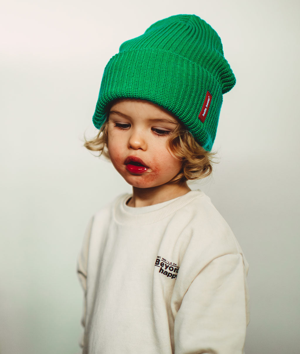 Bonnet coloré Enfants & Adultes Flow Basil, 100% coton biologique, sans pompon, dès 9 mois, Cool Kids Only !