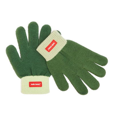 Guantes infantiles verdes con puños crema y etiqueta roja Hello Hossy