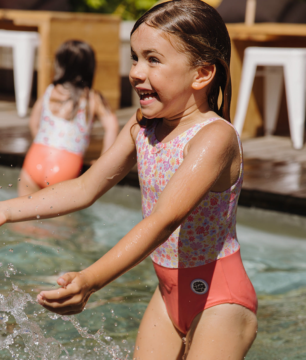 Maillot de Bain Fille Retro Flowers anti-uv, une pièce, Cool Kids Only !