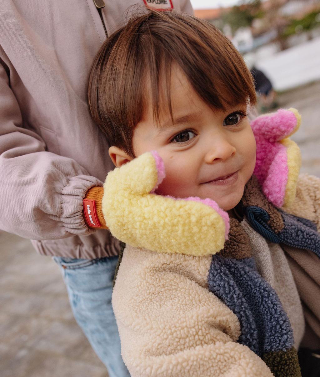 Moufles polaire Heaty Kira - zoom produit - photo lifestyle – Hello Hossy