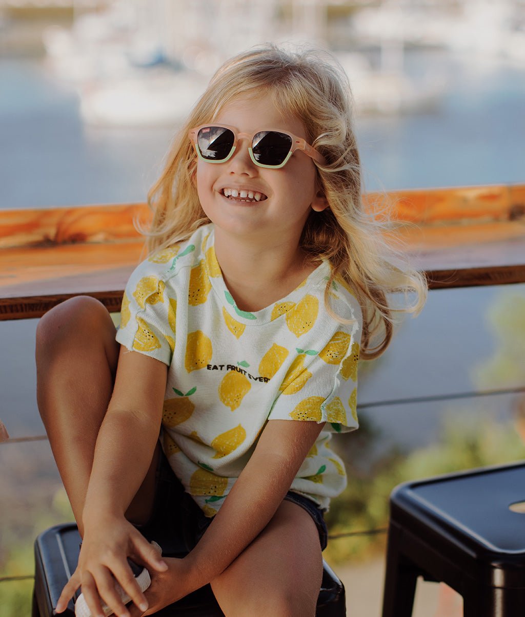 Lunettes de soleil Enfants Mini Mia, colorées, verres catégorie 3, UV400, verres polarisés, dès 2 ans, Cool Kids Only !