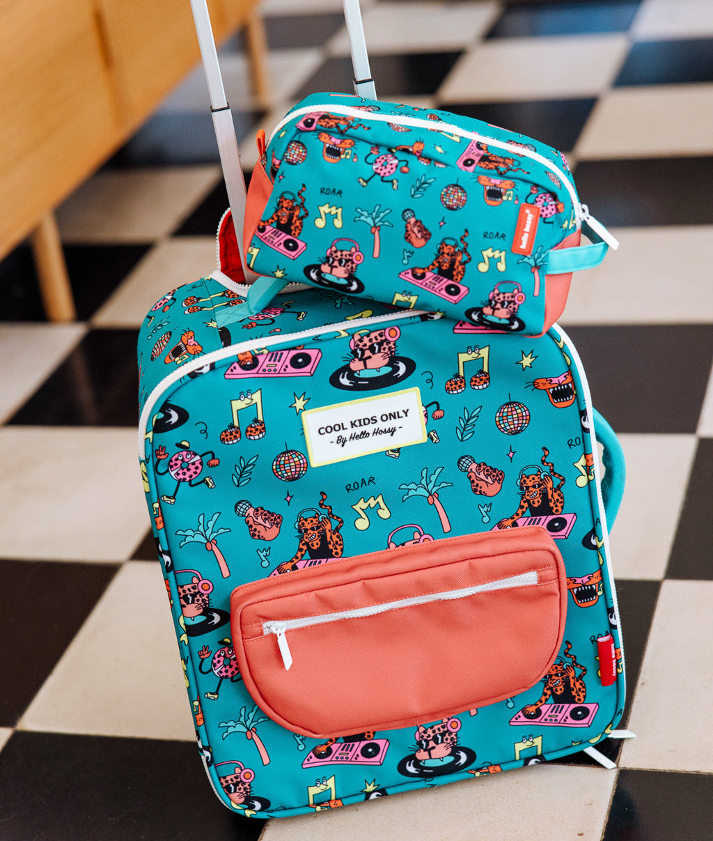 Maleta infantil verde motivo música con neceser a juego Hello Hossy