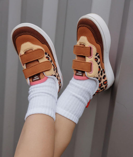 Sneakers niño crema marrón estampado leopard tiras velcro Hello Hossy