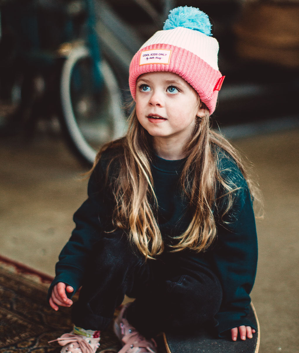 Bonnet Enfants Color Block Pink Ice, avec pompon, doublure polaire, coton biologique, dès 9 mois, Cool Kids Only !