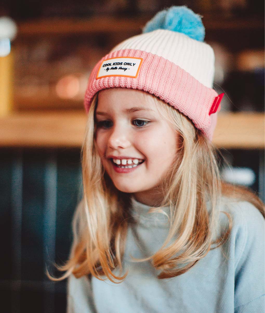 Bonnet Enfants Color Block Pink Ice, avec pompon, doublure polaire, coton biologique, dès 9 mois, Cool Kids Only !