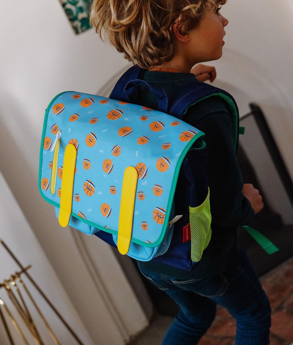 Cartable enfant bleu motif sport orange détails jaunes Hello Hossy