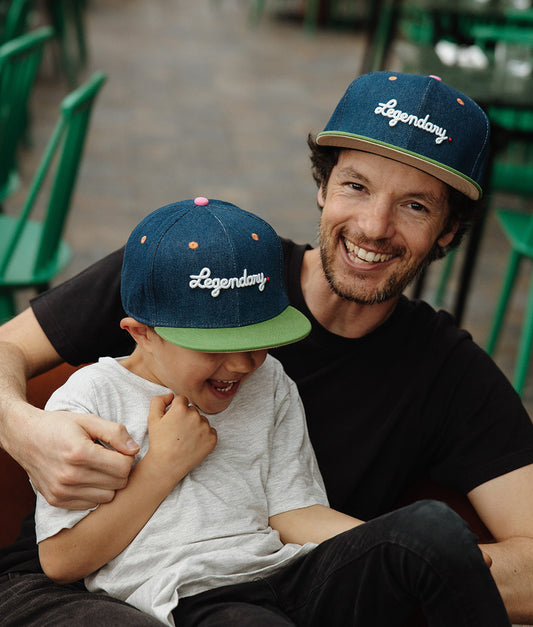 Casquette Papas-Enfants Jean Legendary, visière plate, coton biologique, certifiée Oeko-Tex, dès 9 mois, Cool Kids Only !