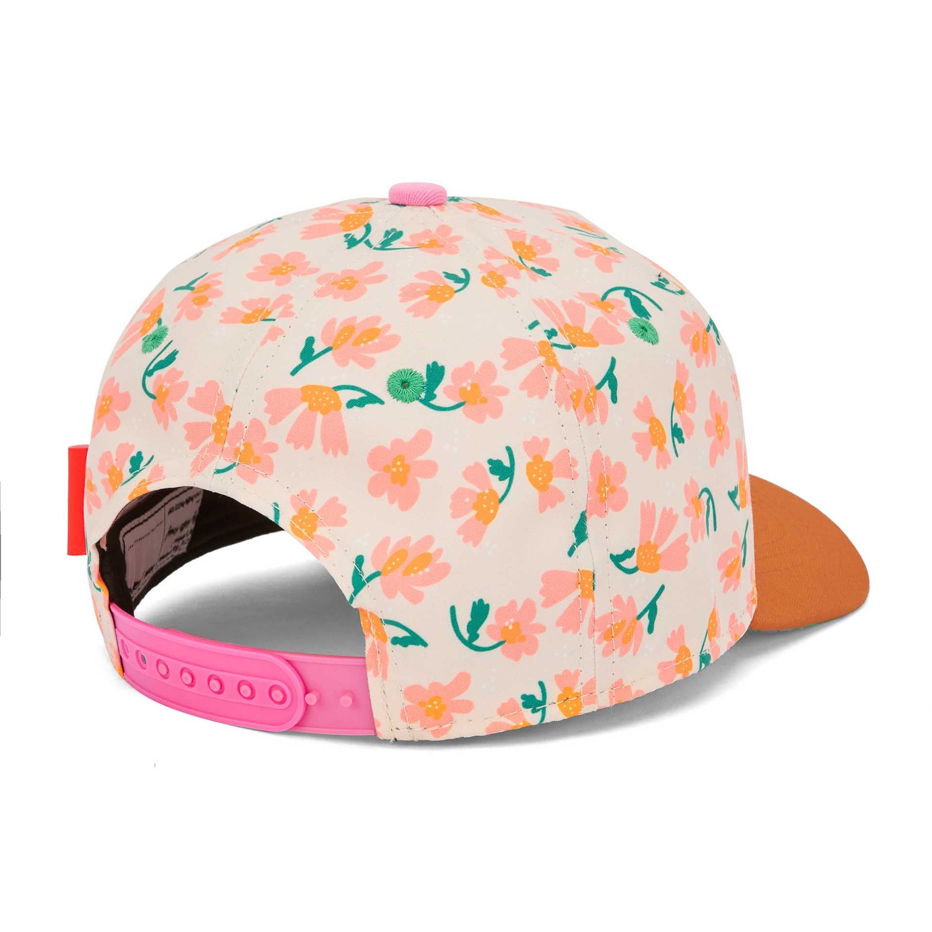 Gorra infantil crema con flores de colores detalle cierre trasero Hello Hossy