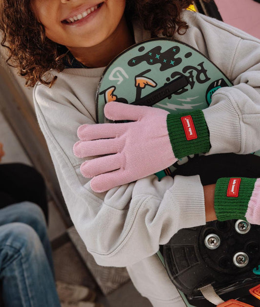 Guantes infantiles rosa y verde con detalle rojo Hello Hossy