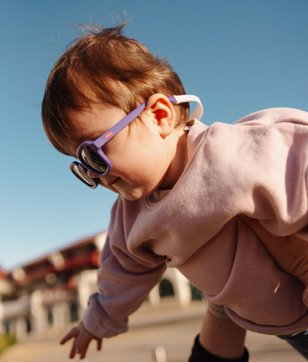 Lunettes de soleil enfant violet forme carrée monture épaisse Hello Hossy
