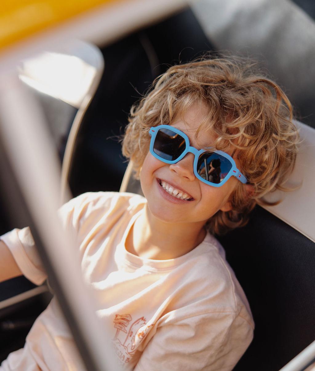 Gafas de sol infantiles azul forma cuadrada montura mate Hello Hossy