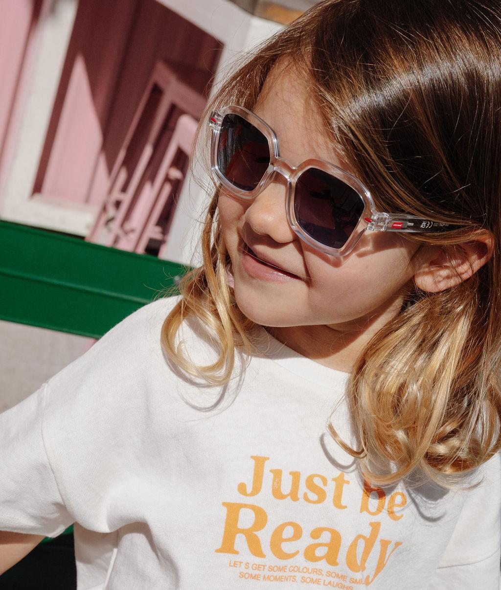 Gafas de sol infantiles blanco transparente forma cuadrada lentes degradados Hello Hossy