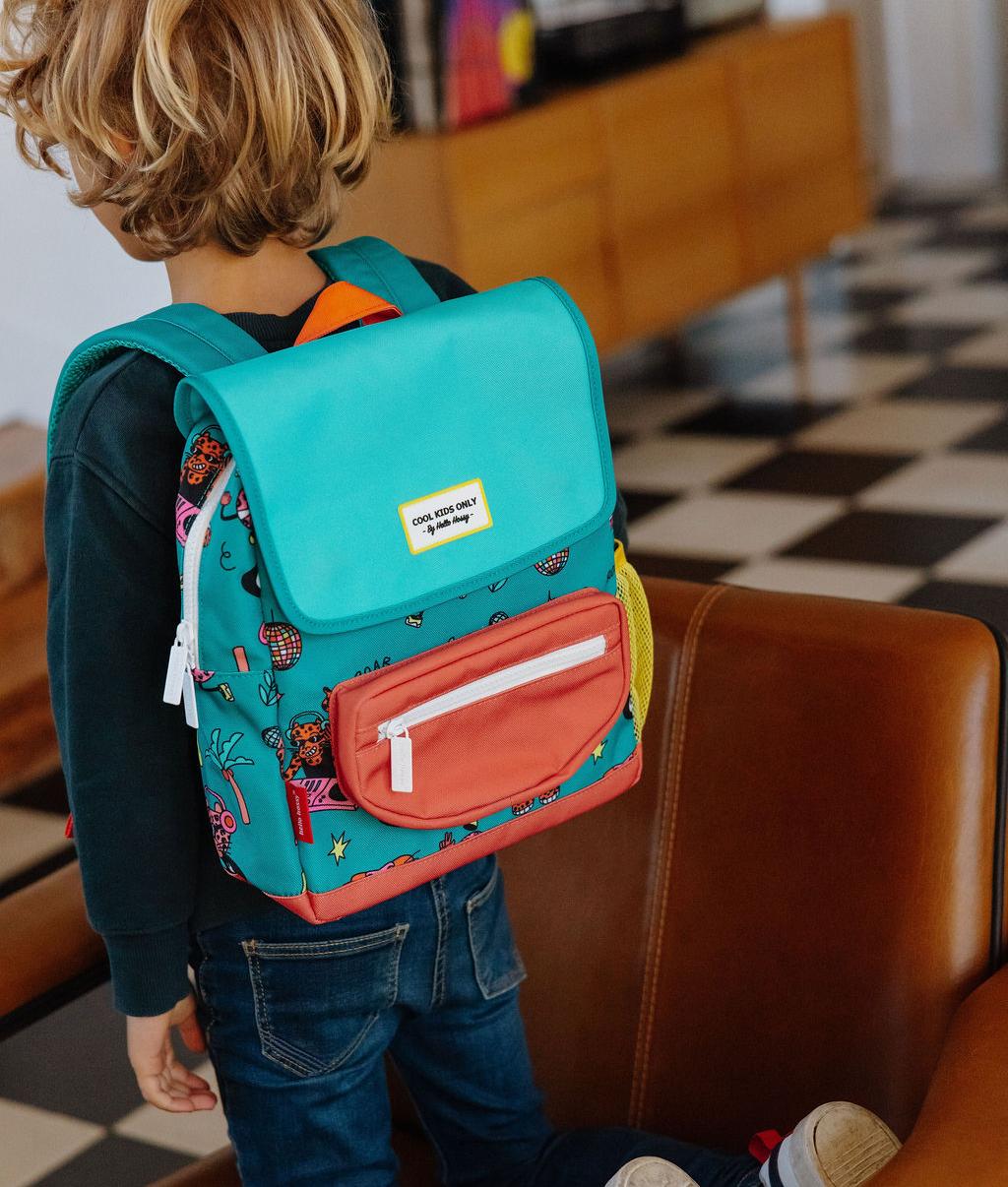 Mochila infantil verde coral motivo animales Hello Hossy