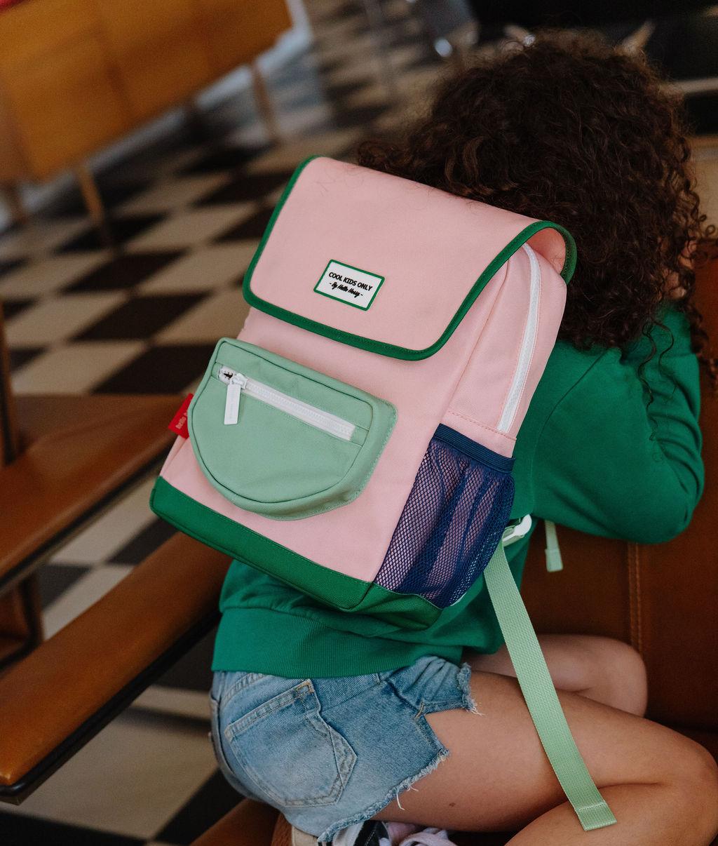 Mochila infantil rosa verde bolsillo delantero de malla Hello Hossy