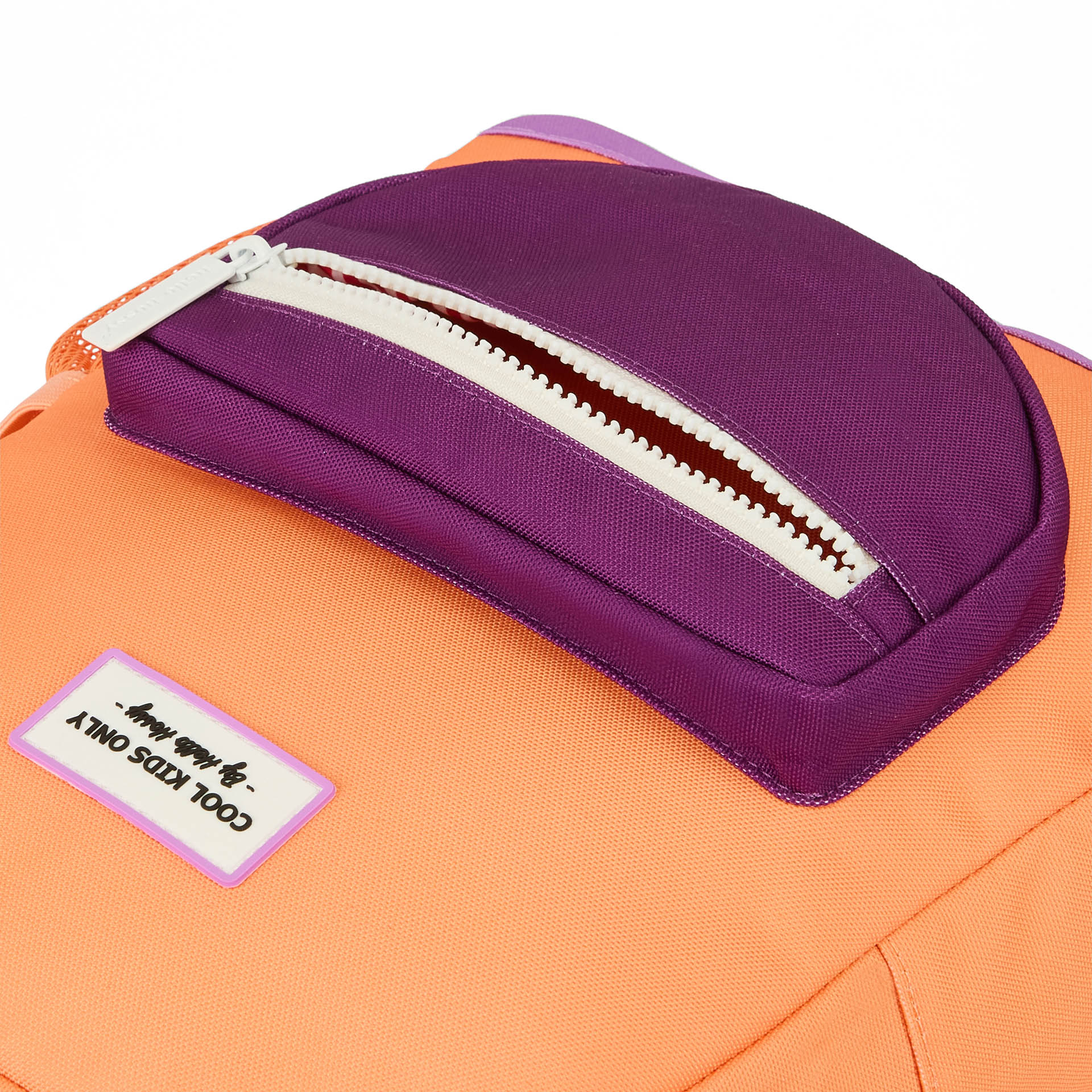 Mochila infantil naranja bolsillo violeta Hello Hossy