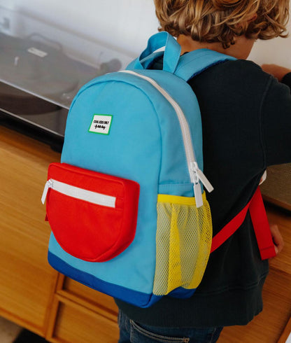 Mochila infantil azul bolsillo rojo red amarilla Hello Hossy