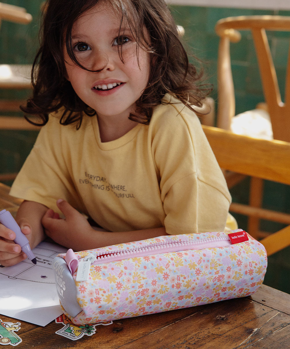 Trousse Scolaire Enfants Retro Flowers, Maternelle et Primaire, Cool Kids Only !