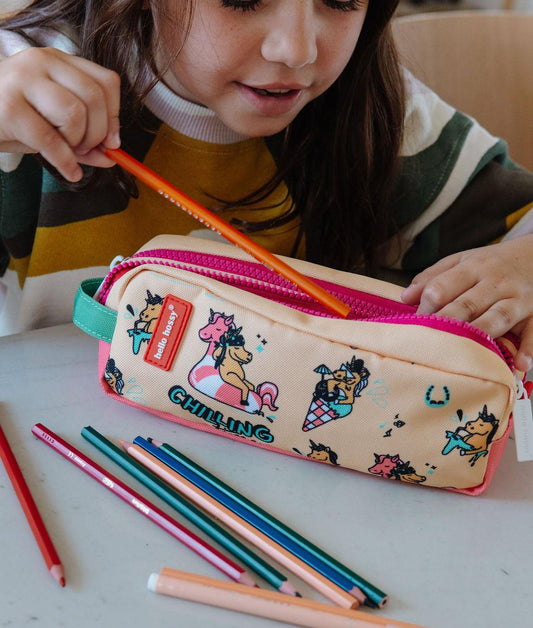 Estuche Escolar infantil rosa amarillo estampados unicornio detalles verdes Hello Hossy