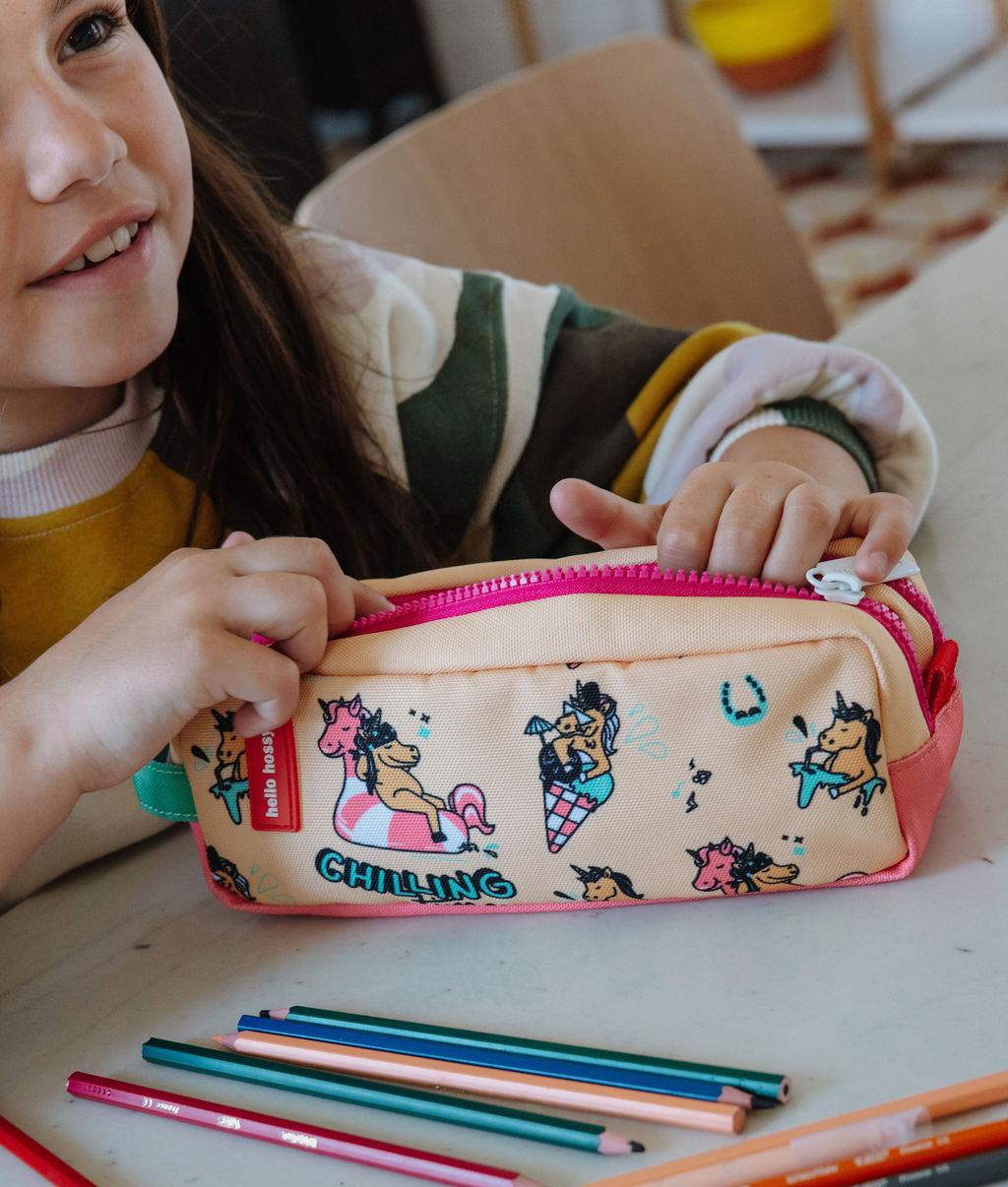 Trousse scolaire enfant jaune rose motif licorne zip rose Hello Hossy