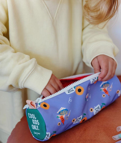 Estuche Escolar infantil violeta motivo flores bolsillo con cremallera Hello Hossy