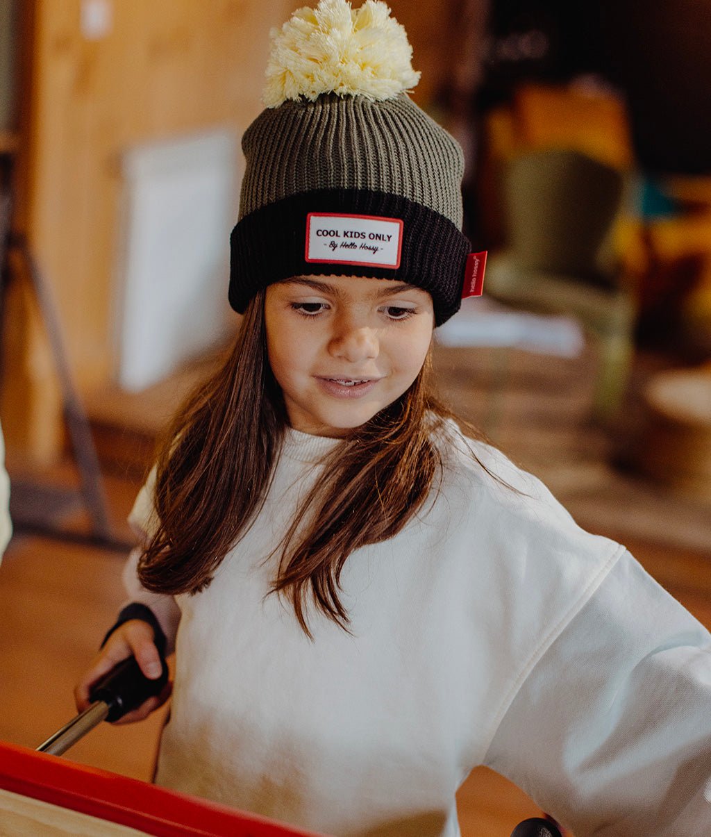 Gorro Color Block Olive Niños & Bebés, Cool Kids Only, Hello Hossy